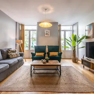 Apartment Legazpi, Amplio, Moderno Y Centrico, San Sebastian